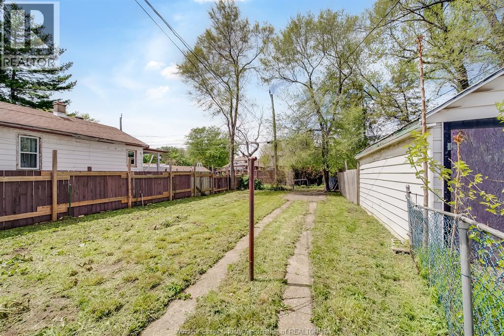 3574 Bloomfield Rd., Windsor, ON - Outdoor