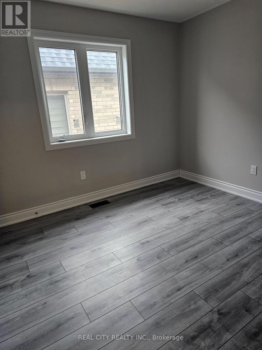 132 Sunset Way, Thorold, ON - Indoor Photo Showing Other Room