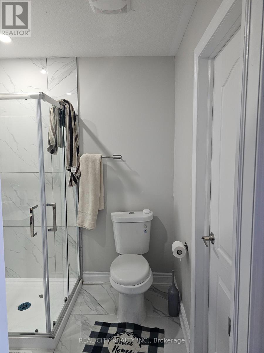 132 Sunset Way, Thorold, ON - Indoor Photo Showing Bathroom