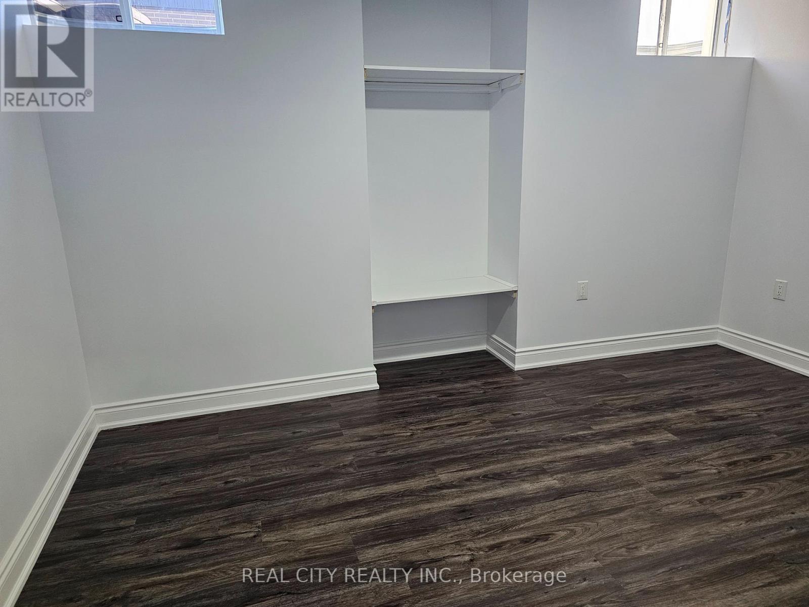 132 Sunset Way, Thorold, ON - Indoor Photo Showing Other Room