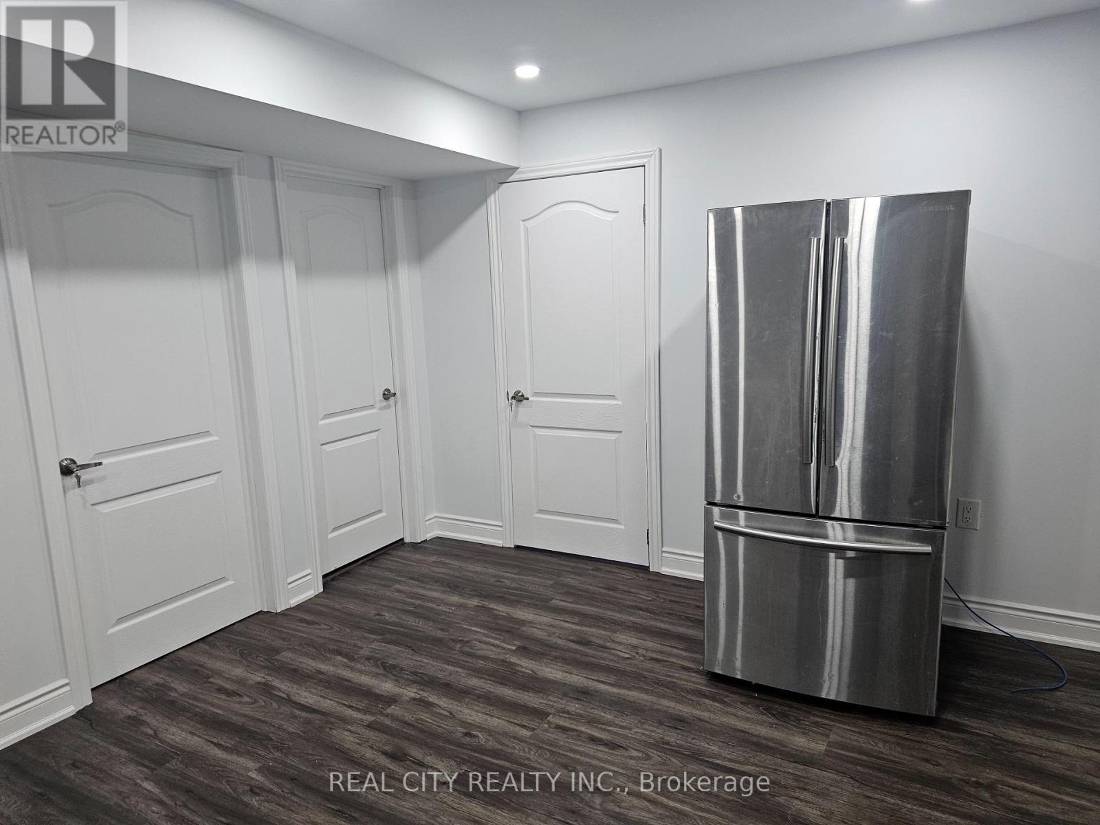 132 Sunset Way, Thorold, ON - Indoor Photo Showing Other Room