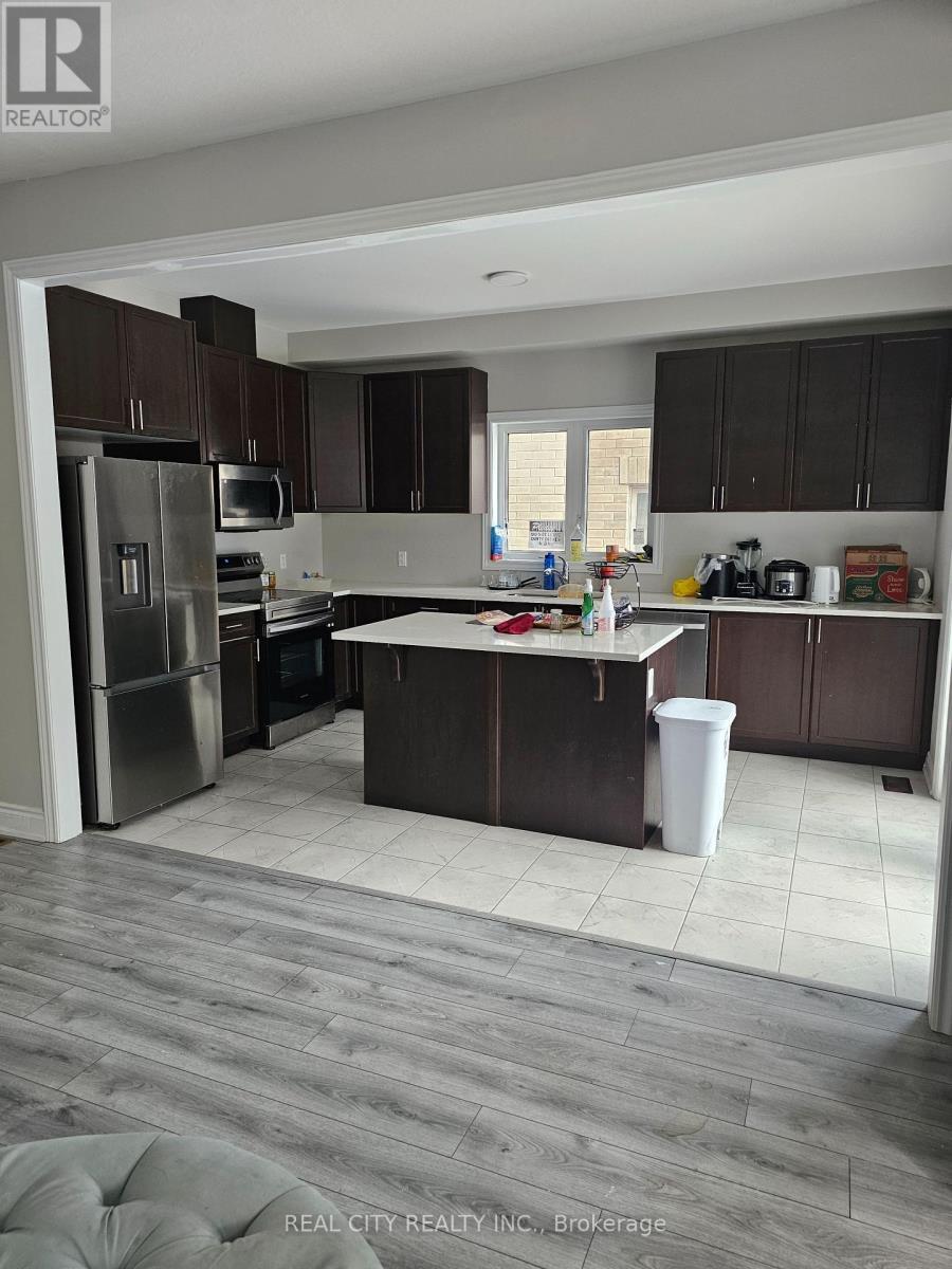 132 Sunset Way, Thorold, ON - Indoor Photo Showing Kitchen