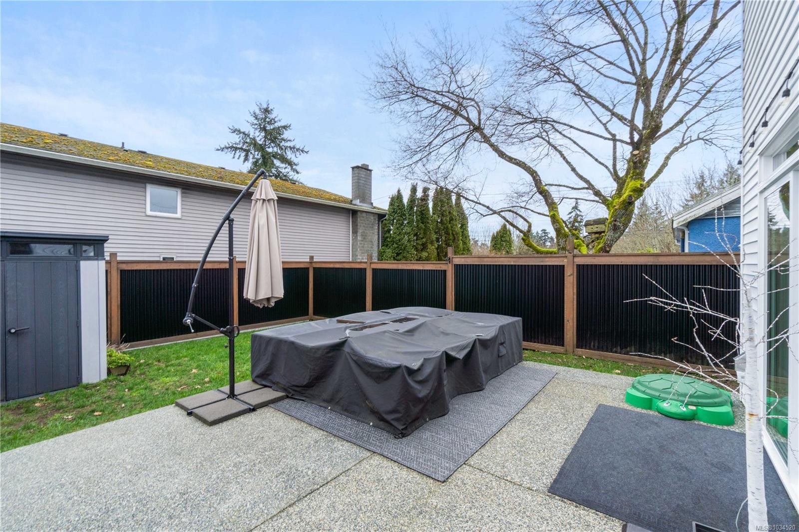 340 Millstone Ave, Nanaimo, BC - Outdoor