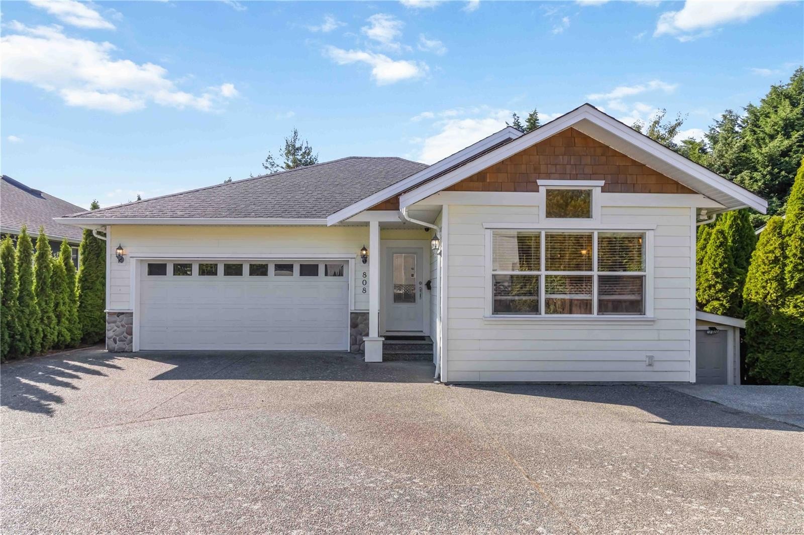808 Jagdeep Pl, Saanich, BC