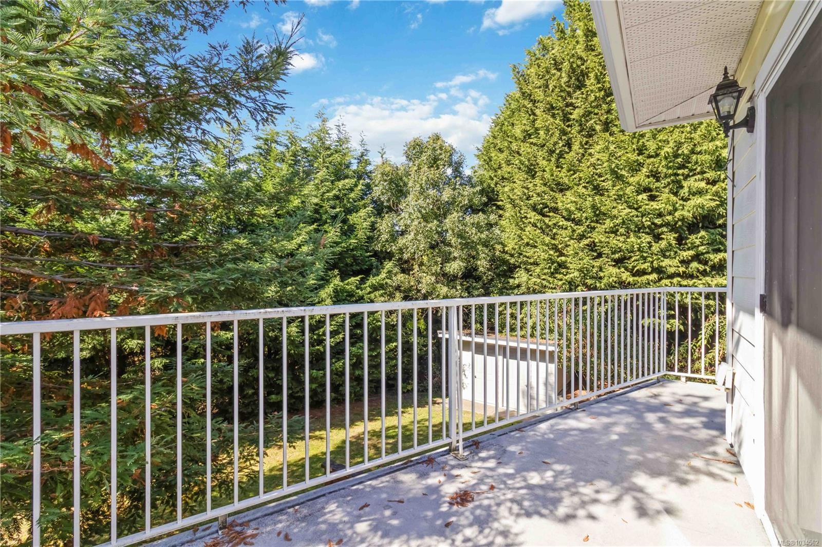808 Jagdeep Pl, Saanich, BC