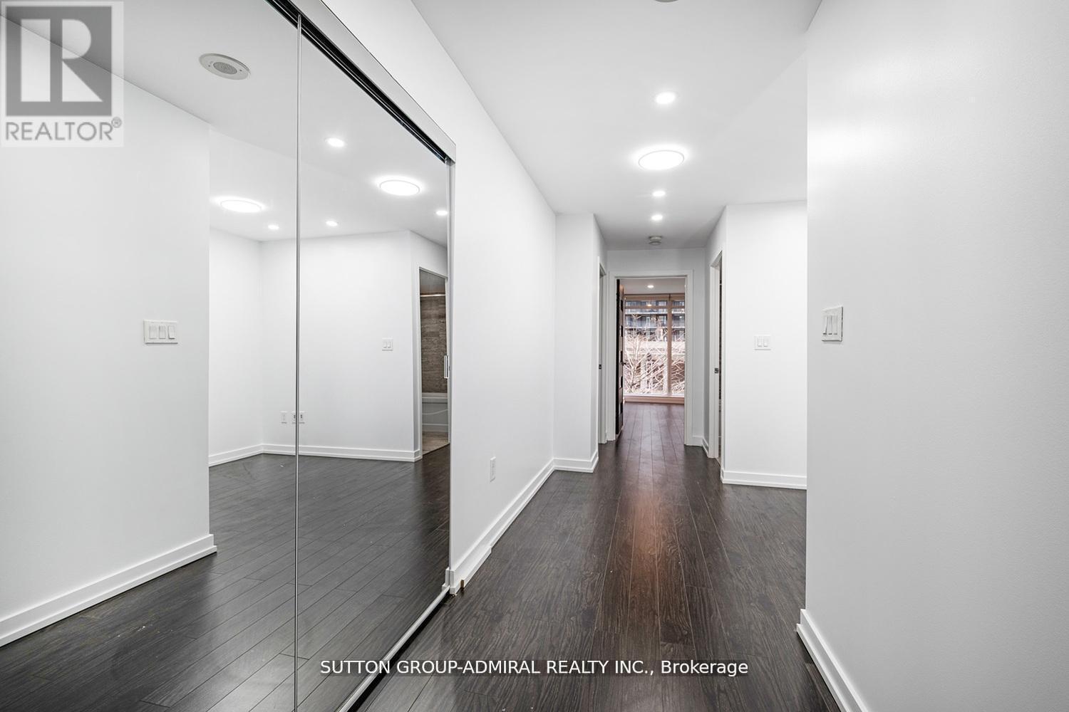 G20 - 18 Capreol Court, Toronto, ON - Indoor Photo Showing Other Room