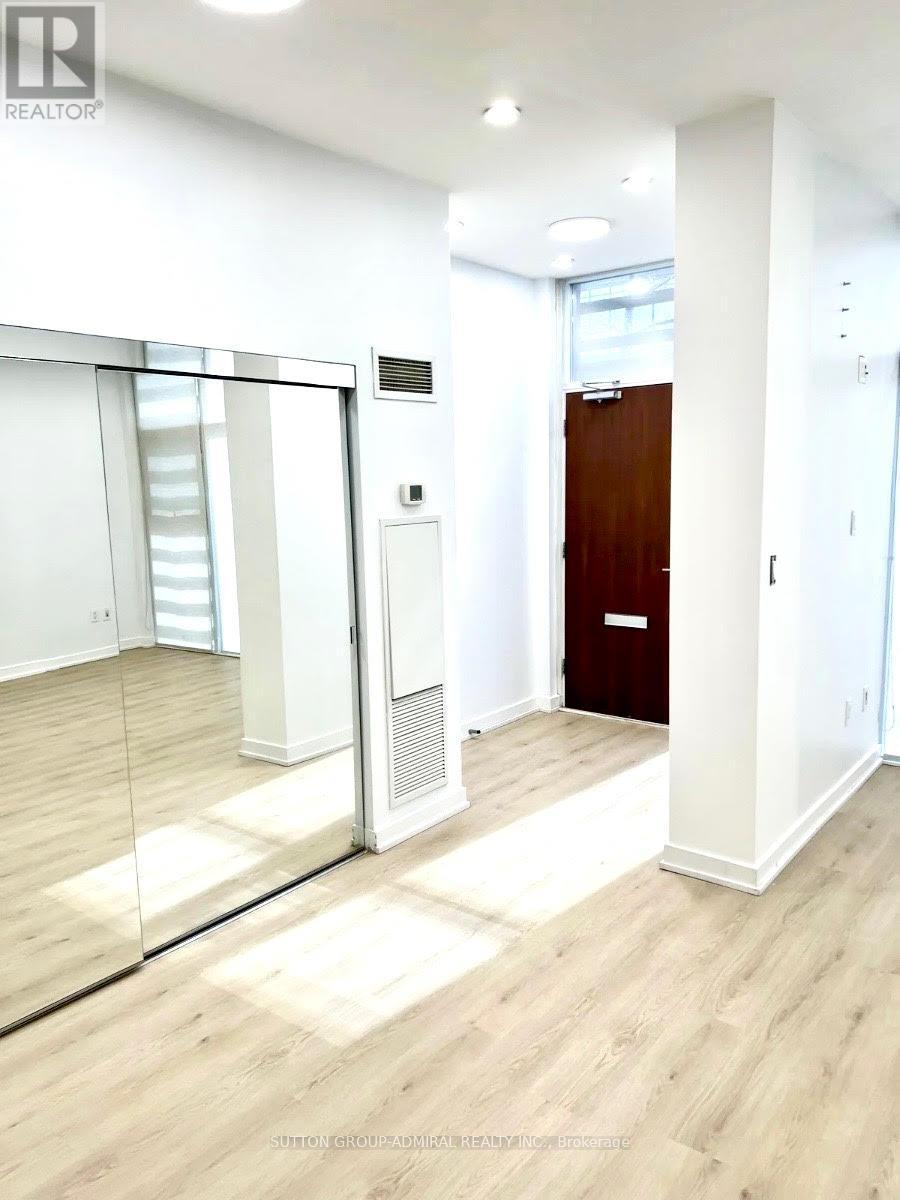 G20 - 18 Capreol Court, Toronto, ON - Indoor Photo Showing Other Room