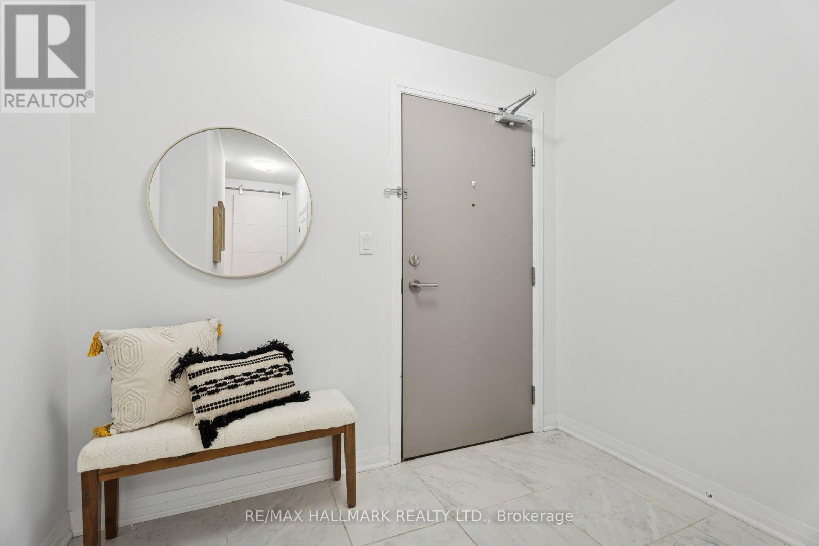 409 - 10 Concord Place, Grimsby, ON - Indoor Photo Showing Other Room