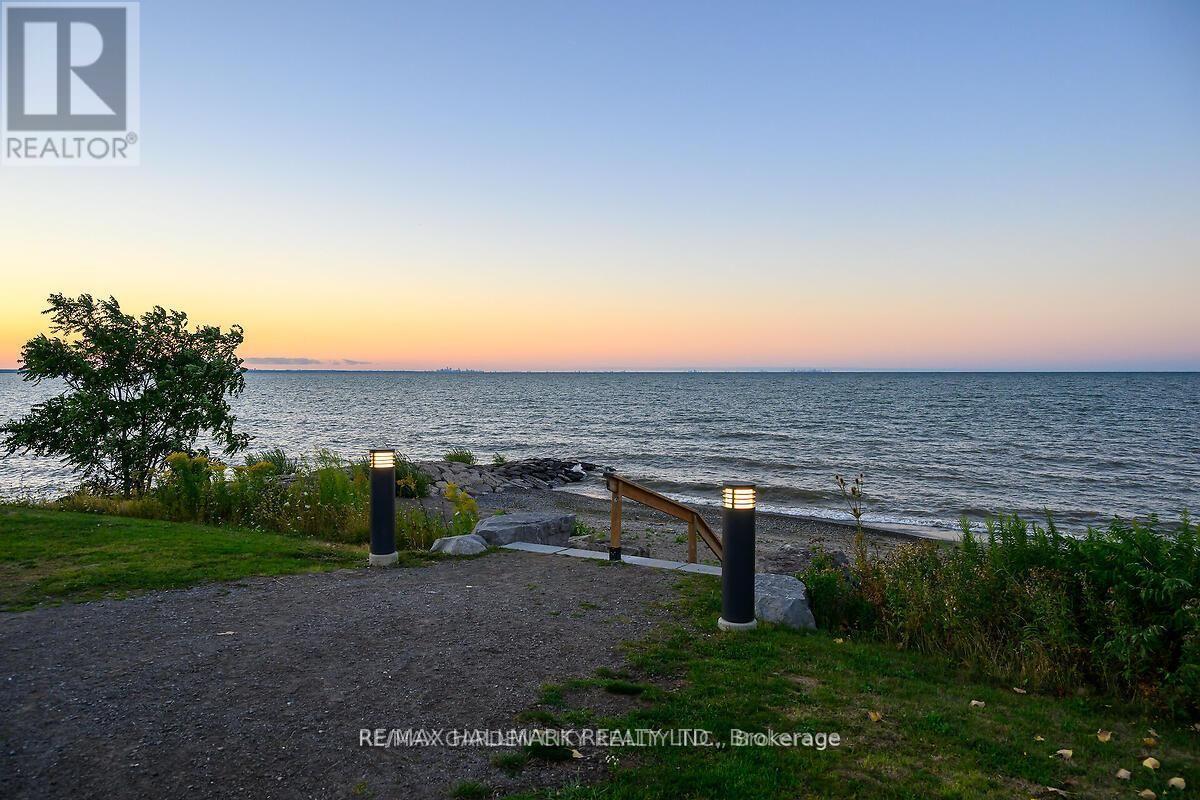 409 - 10 Concord Place, Grimsby, ON - Outdoor With Body Of Water With View