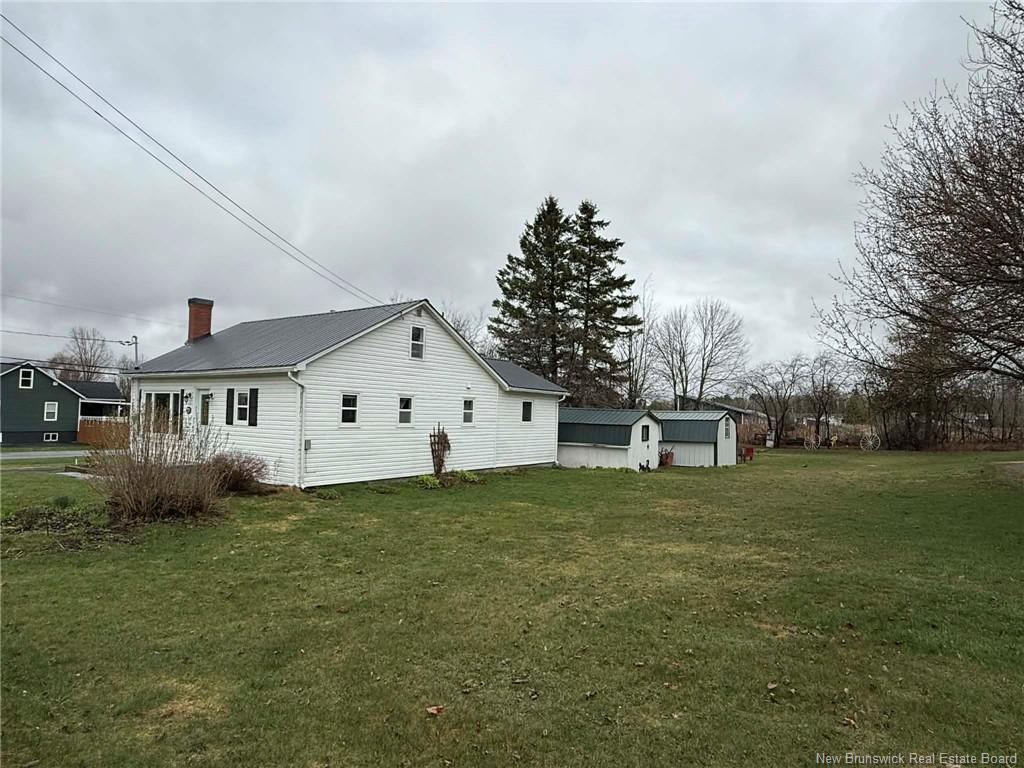 77 Hillcrest St, Hartland, NB