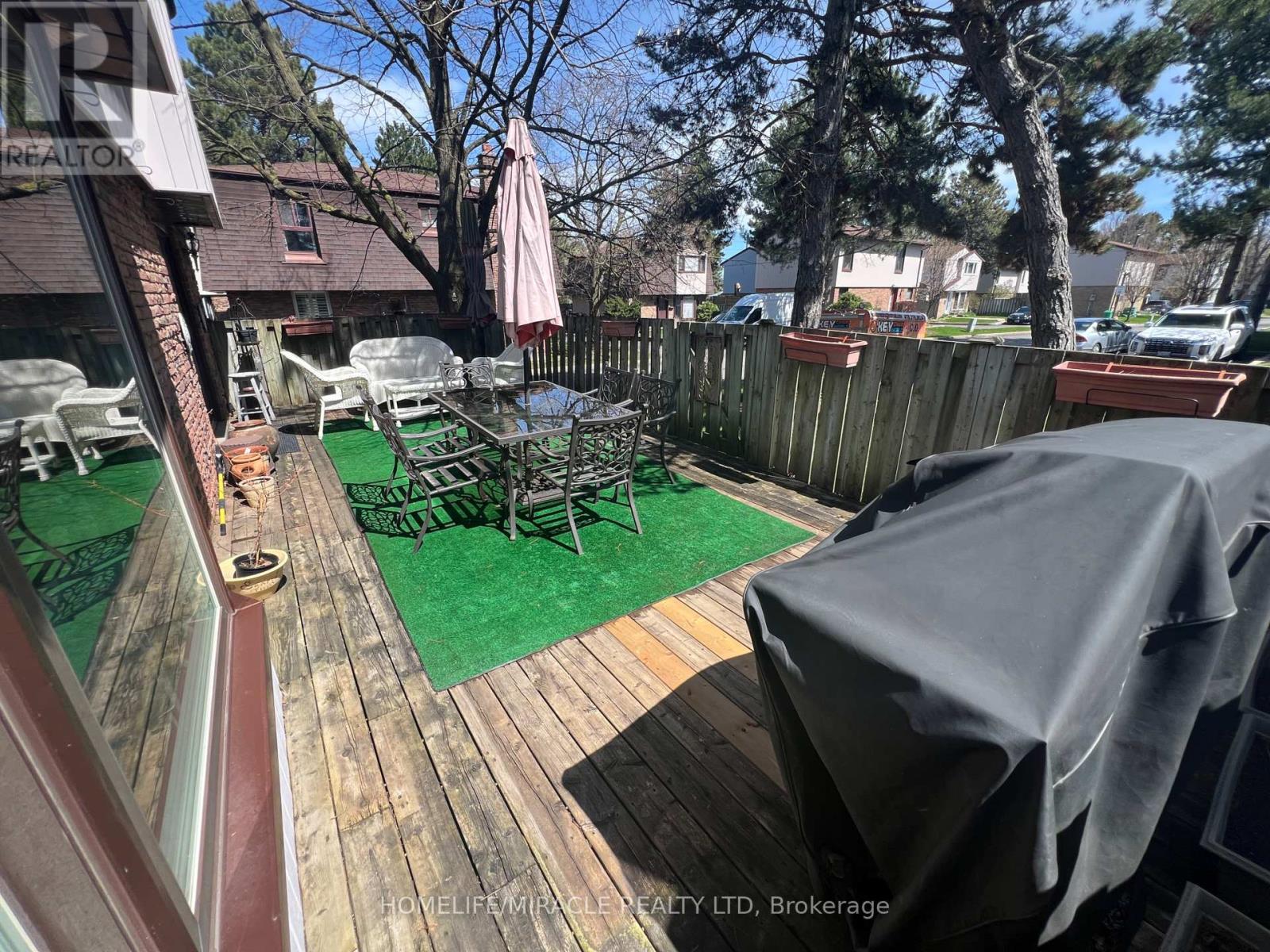 30 - 59 Kenninghall Boulevard, Mississauga, ON - Outdoor With Deck Patio Veranda