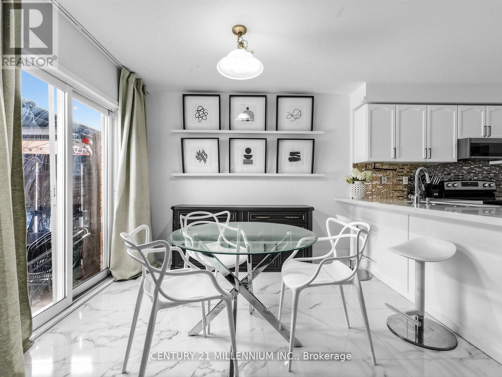 16 Albery Road, Brampton, ON - Indoor Photo Showing Dining Room