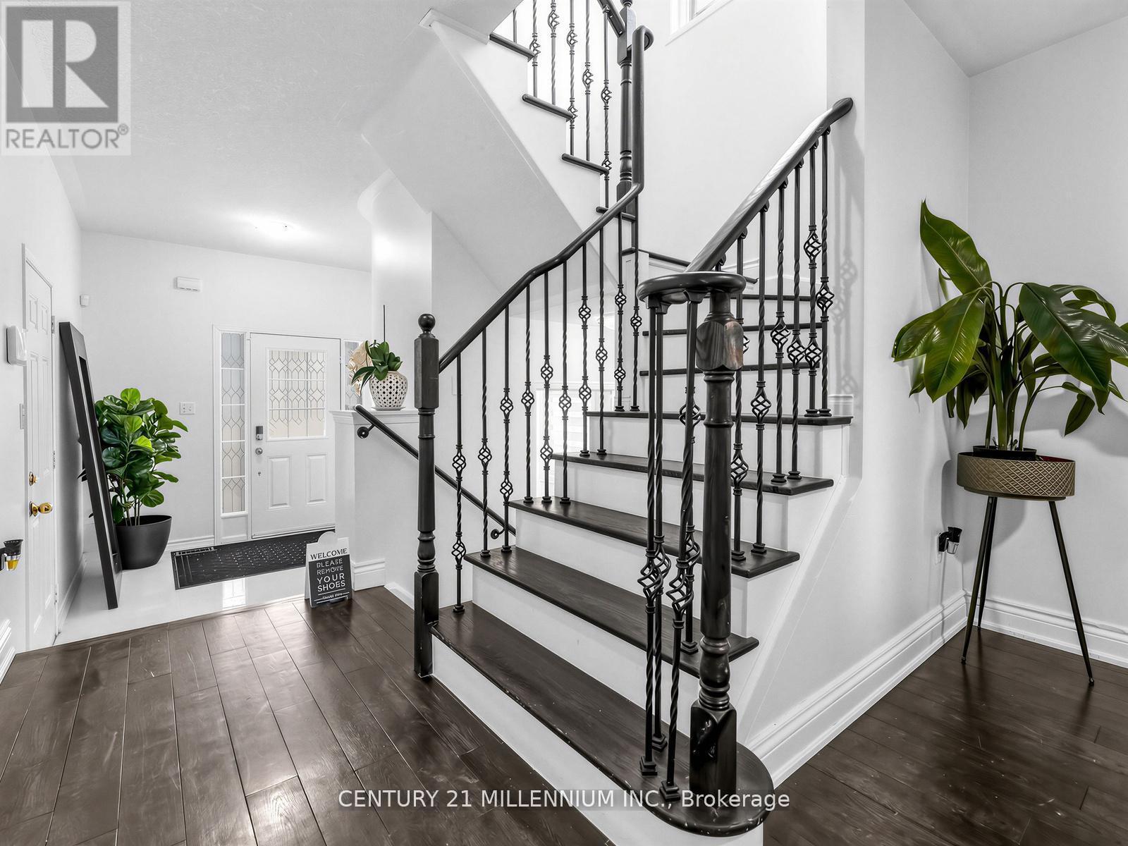 16 Albery Road, Brampton, ON - Indoor Photo Showing Other Room