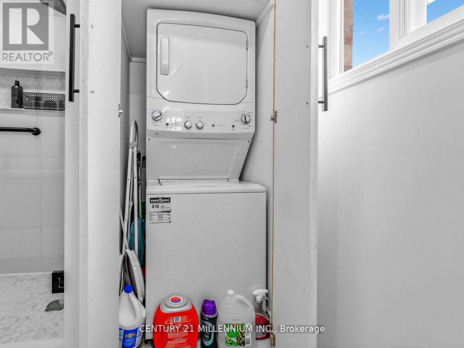 16 Albery Road, Brampton, ON - Indoor Photo Showing Laundry Room