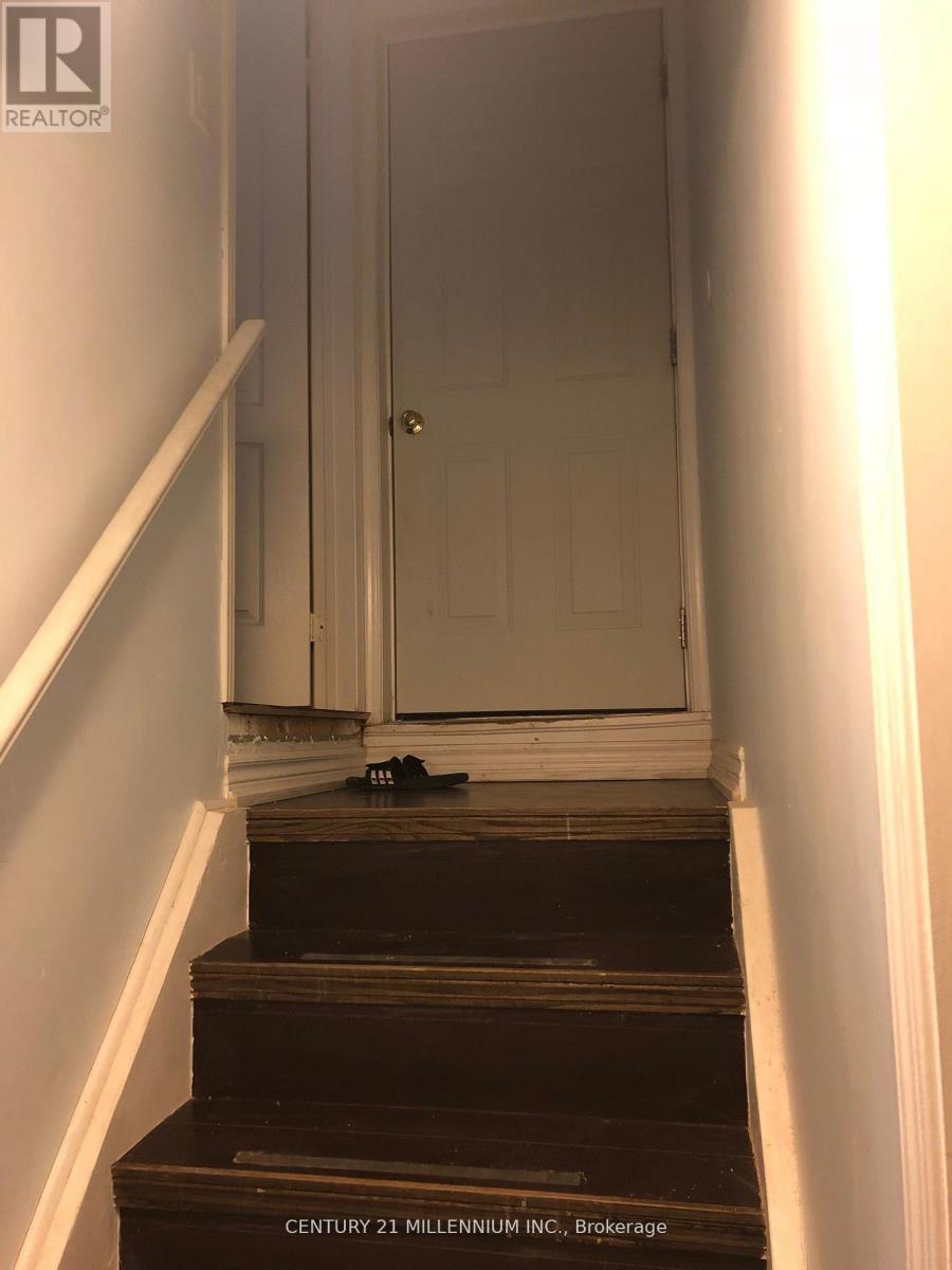 16 Albery Road, Brampton, ON - Indoor Photo Showing Other Room