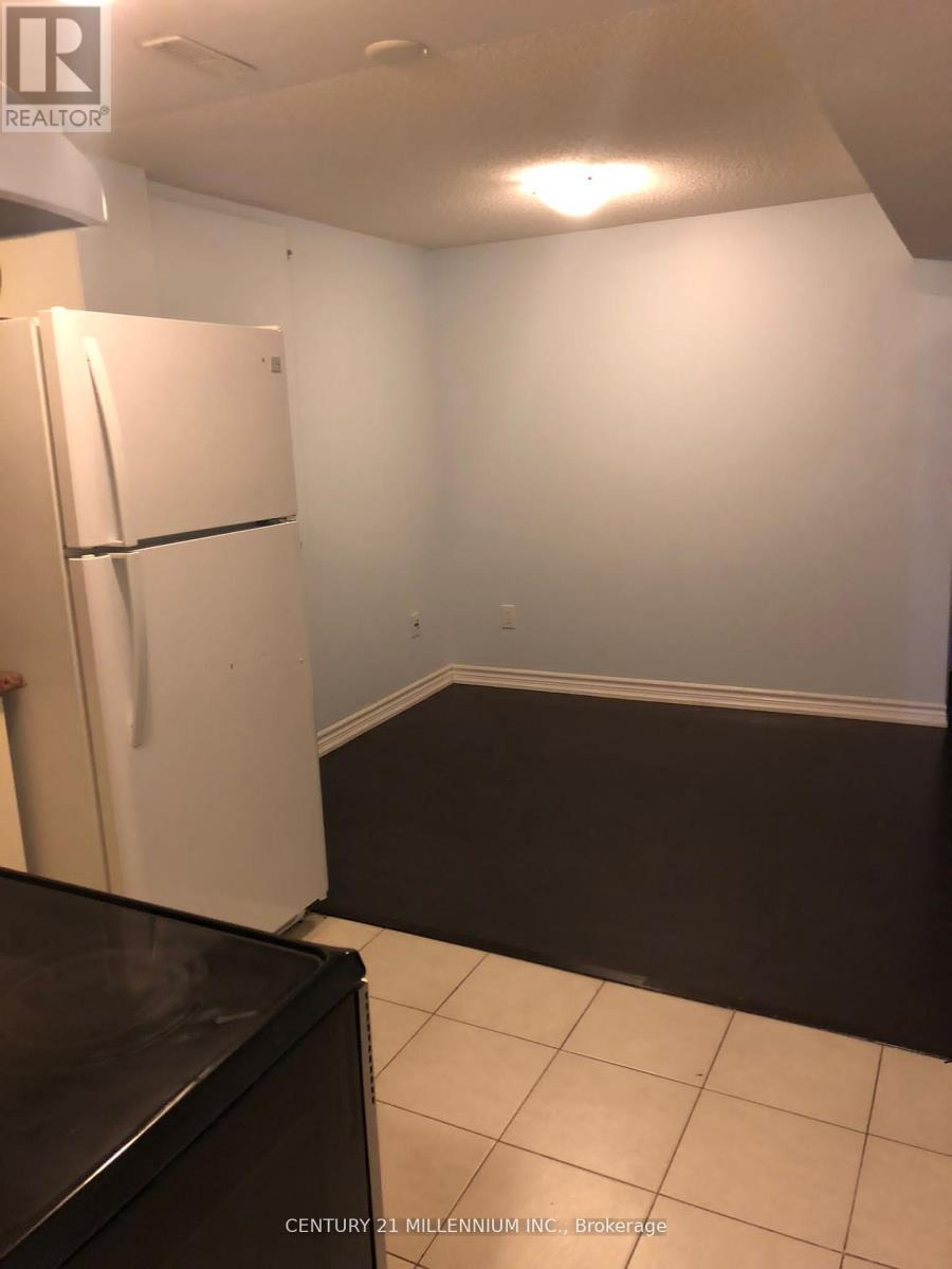 16 Albery Road, Brampton, ON - Indoor Photo Showing Other Room