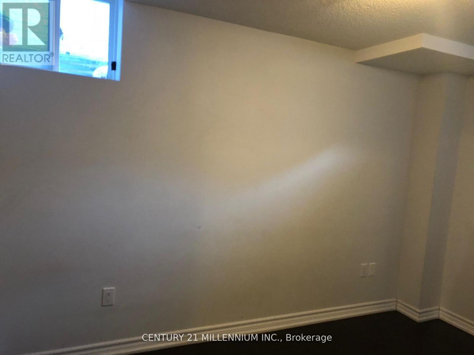 16 Albery Road, Brampton, ON - Indoor Photo Showing Other Room