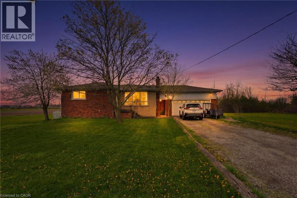 516 Mud Street E, Hamilton, ON - Outdoor