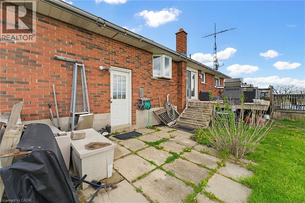 516 Mud Street E, Hamilton, ON - Outdoor With Exterior
