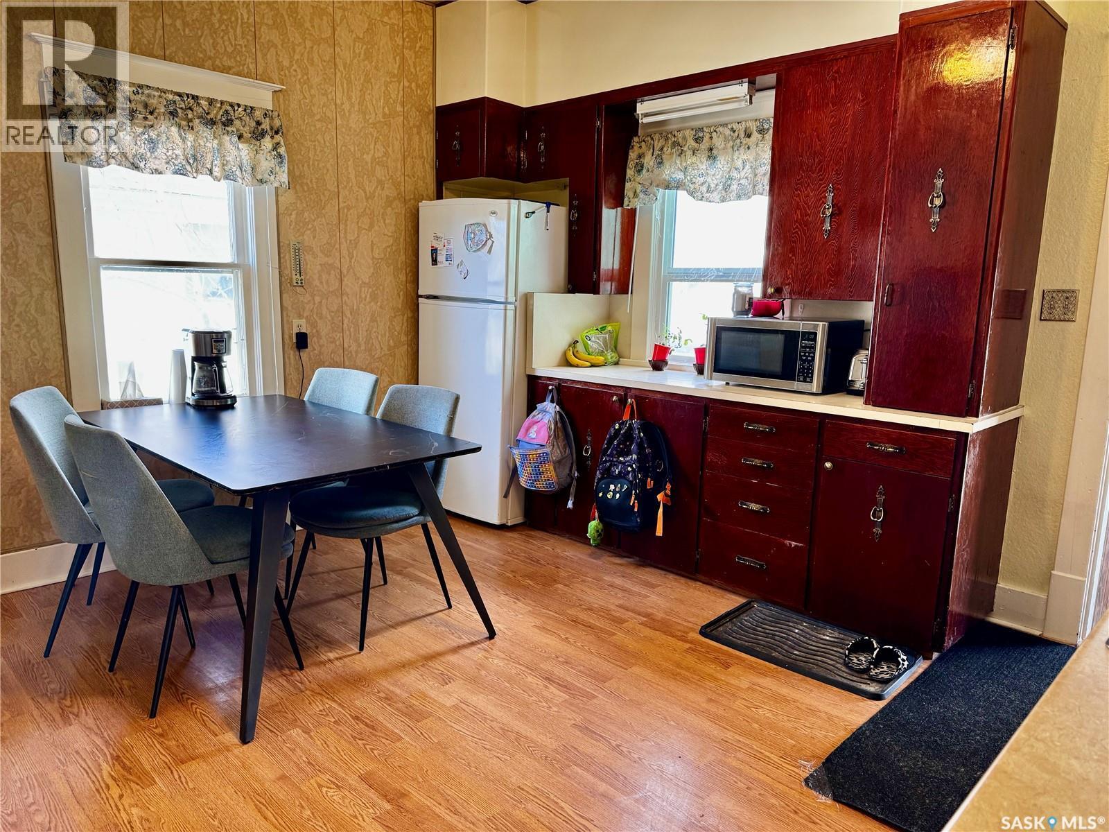 305 3Rd Avenue Ne, Swift Current, SK - Indoor