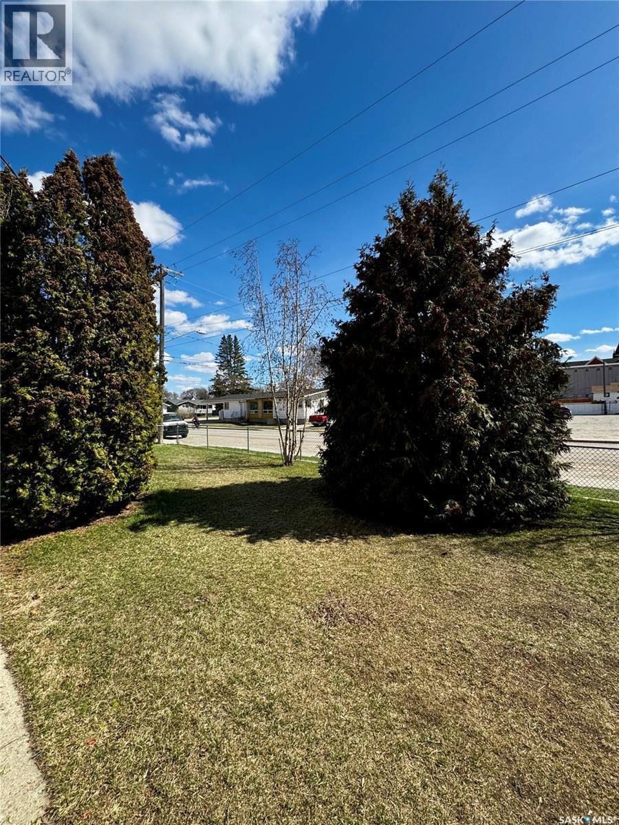 305 3Rd Avenue Ne, Swift Current, SK - Outdoor With View