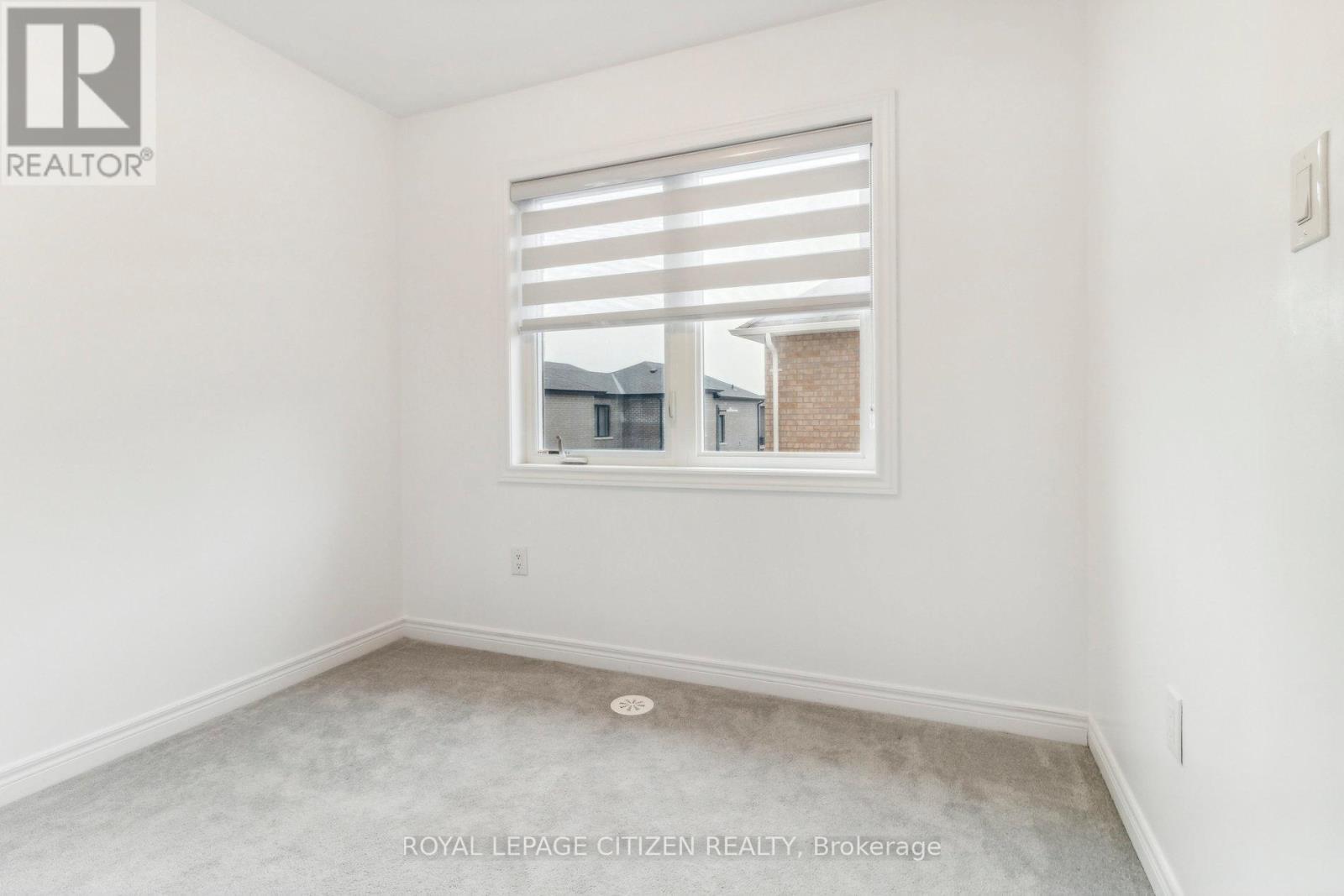 B - 526 White'S Hill Avenue, Markham, ON - Indoor Photo Showing Other Room