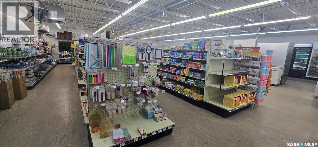 303 Railway Avenue, Glenavon, SK