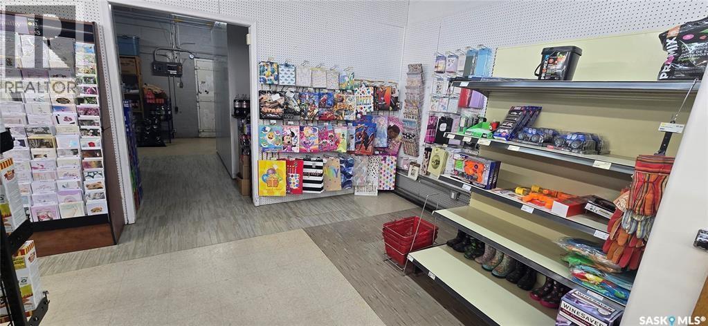 303 Railway Avenue, Glenavon, SK