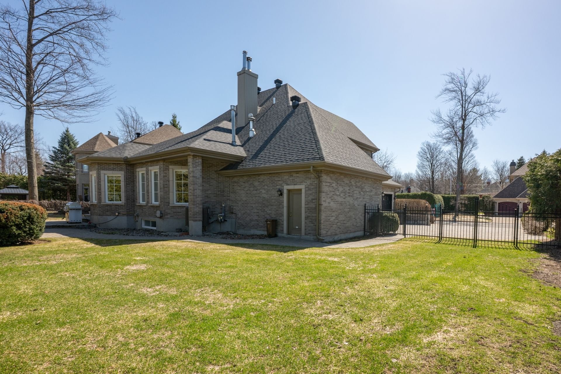 Cour - 45 Rue De Servando, Blainville, QC - Outdoor