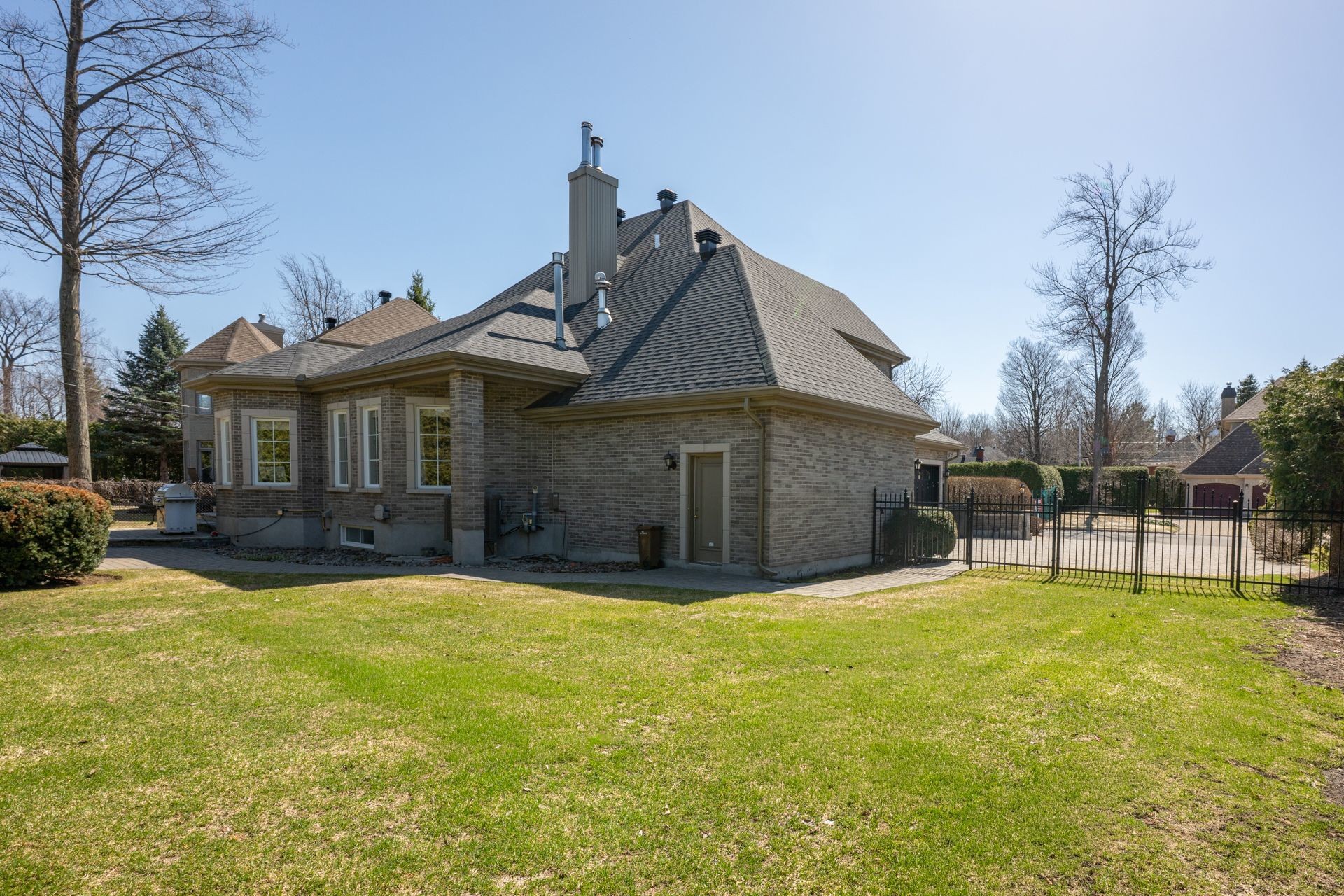 Cour - 45 Rue De Servando, Blainville, QC - Outdoor