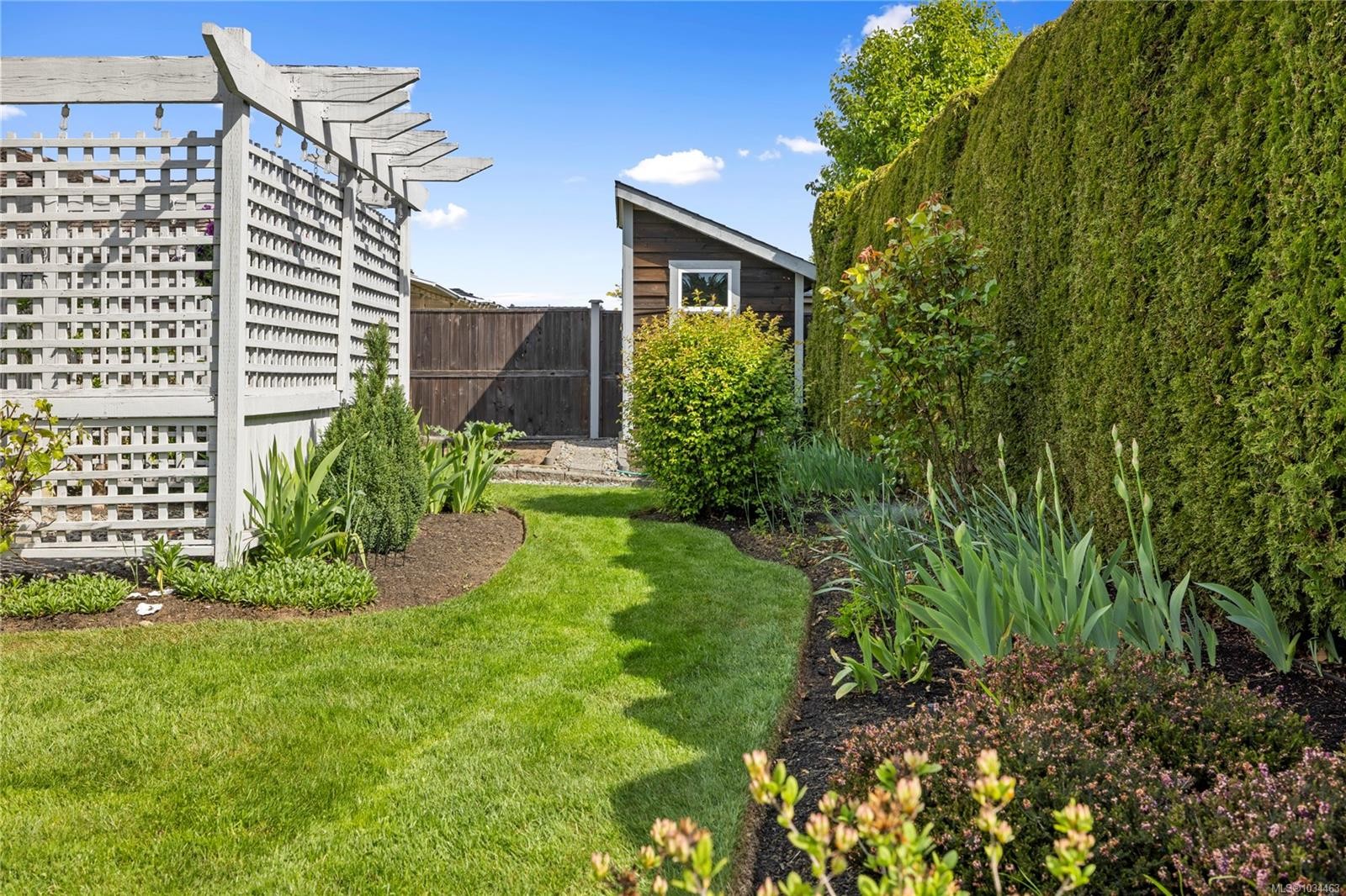 763 Anson Pl, Qualicum Beach, BC