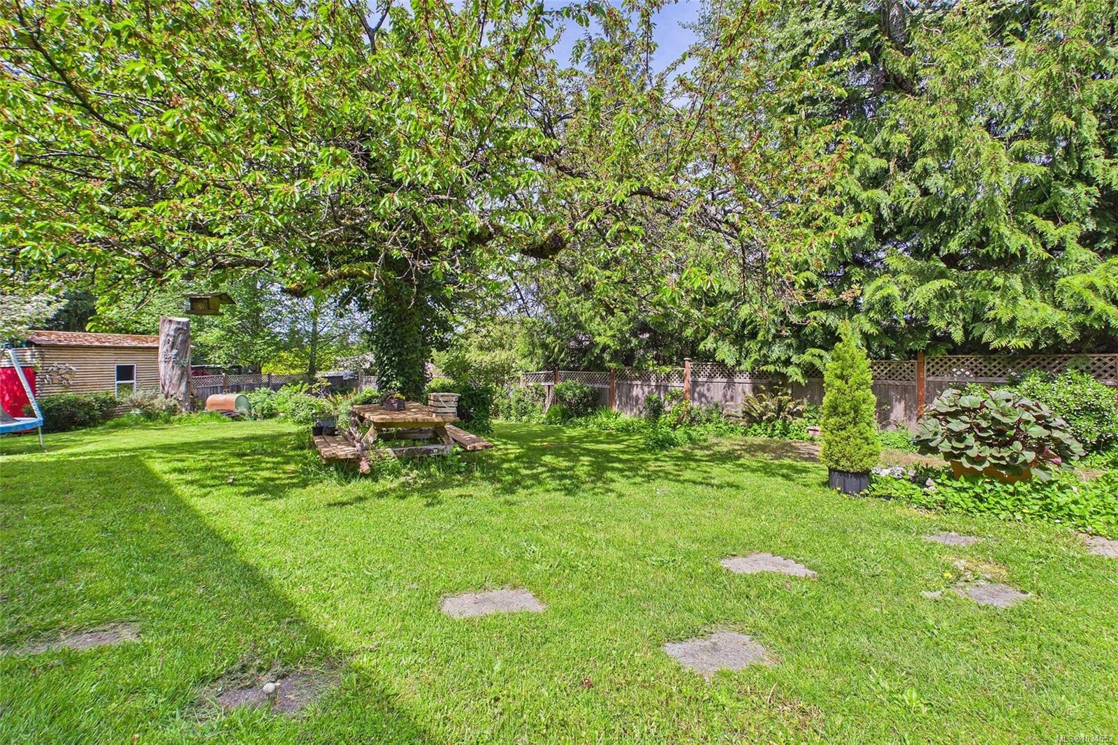 2374 Mill Rd, Nanaimo, BC