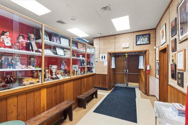 677 Selkirk Ave, Winnipeg, MB