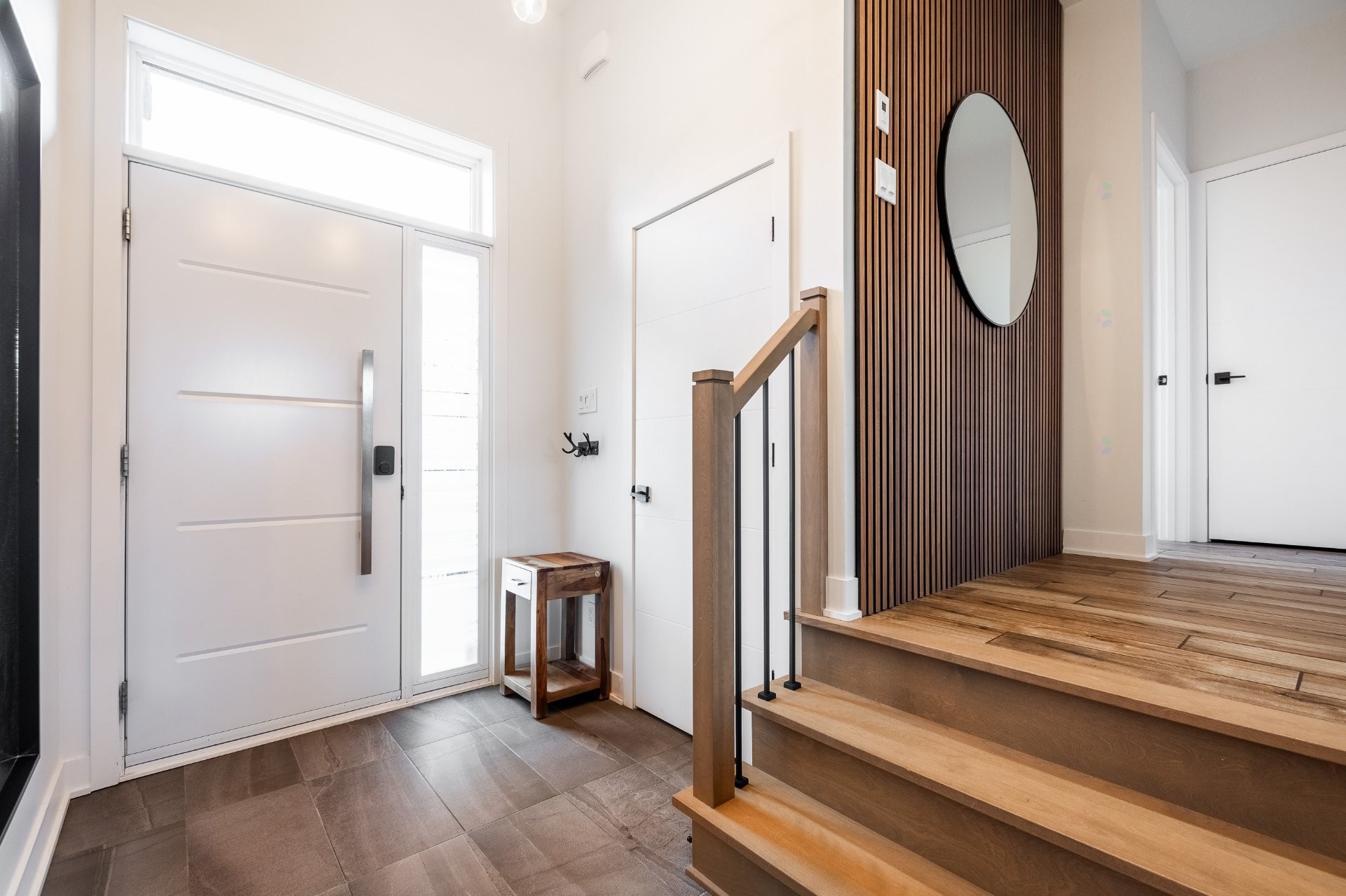 Mud Room - 1128 Rue Breux, Chambly, QC - Indoor Photo Showing Other Room