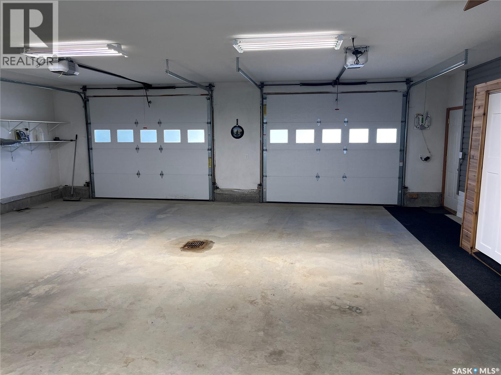 24 Hall Street, Halbrite, SK - Indoor Photo Showing Garage