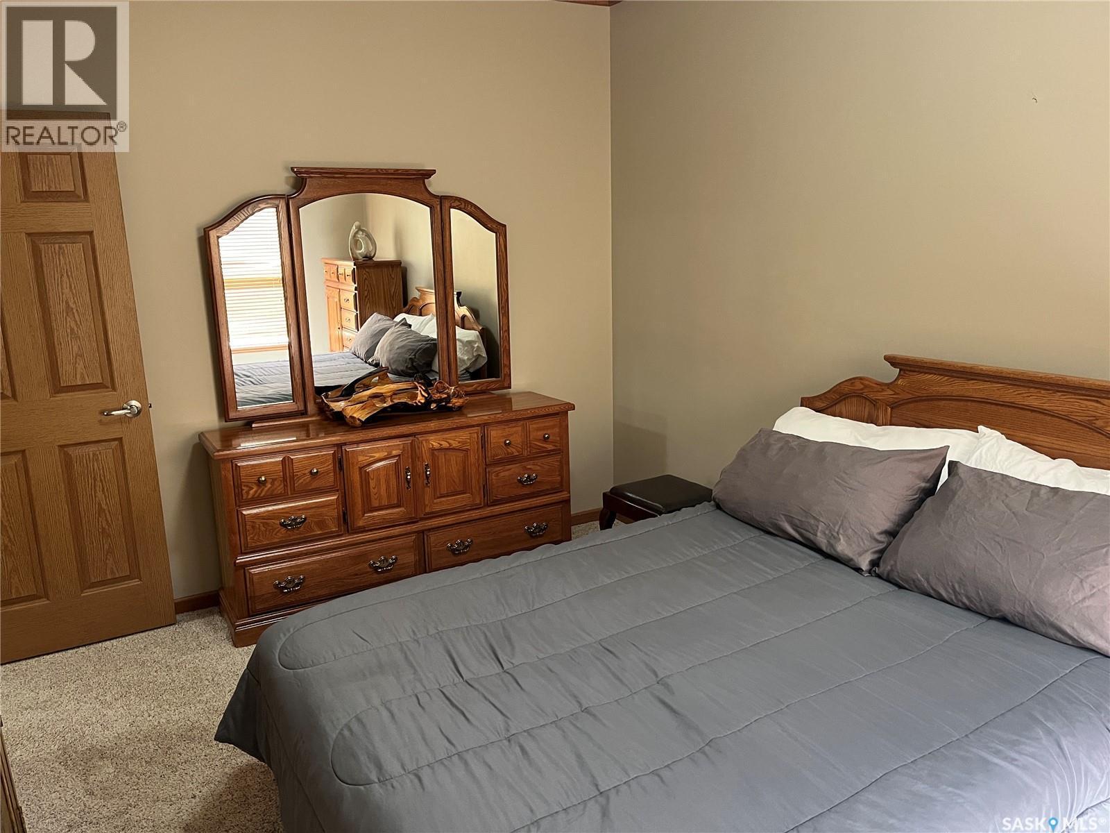 24 Hall Street, Halbrite, SK - Indoor Photo Showing Bedroom