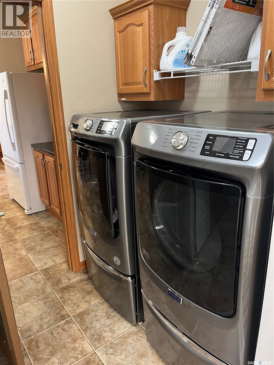24 Hall Street, Halbrite, SK - Indoor Photo Showing Laundry Room