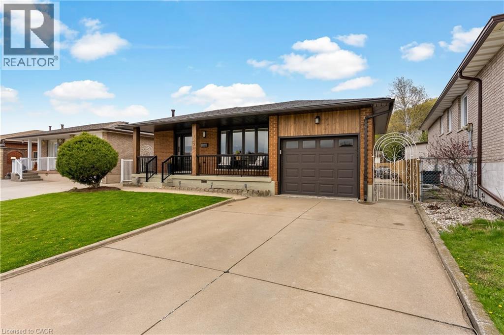 142 Marcella Crescent, Hamilton, ON - Outdoor