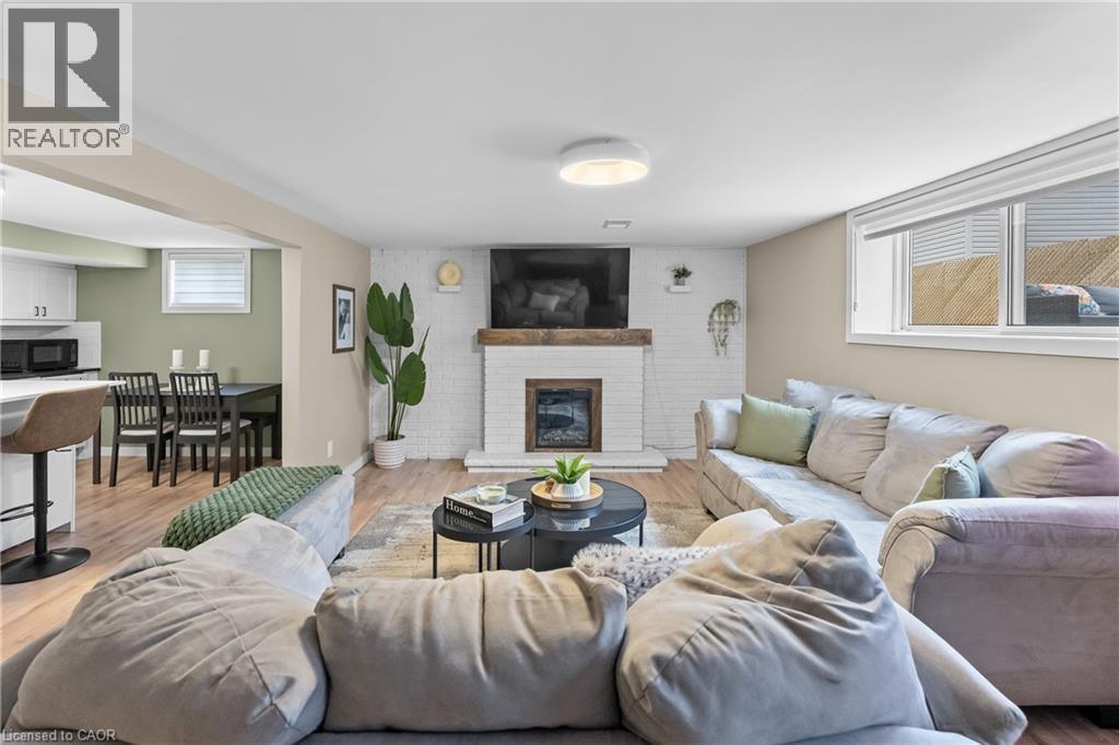 142 Marcella Crescent, Hamilton, ON - Indoor Photo Showing Other Room With Fireplace