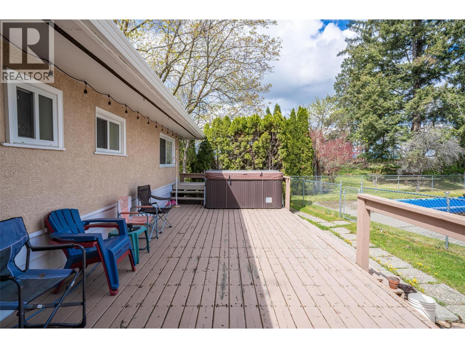 back patio - 10003 6 Highway, Coldstream, BC