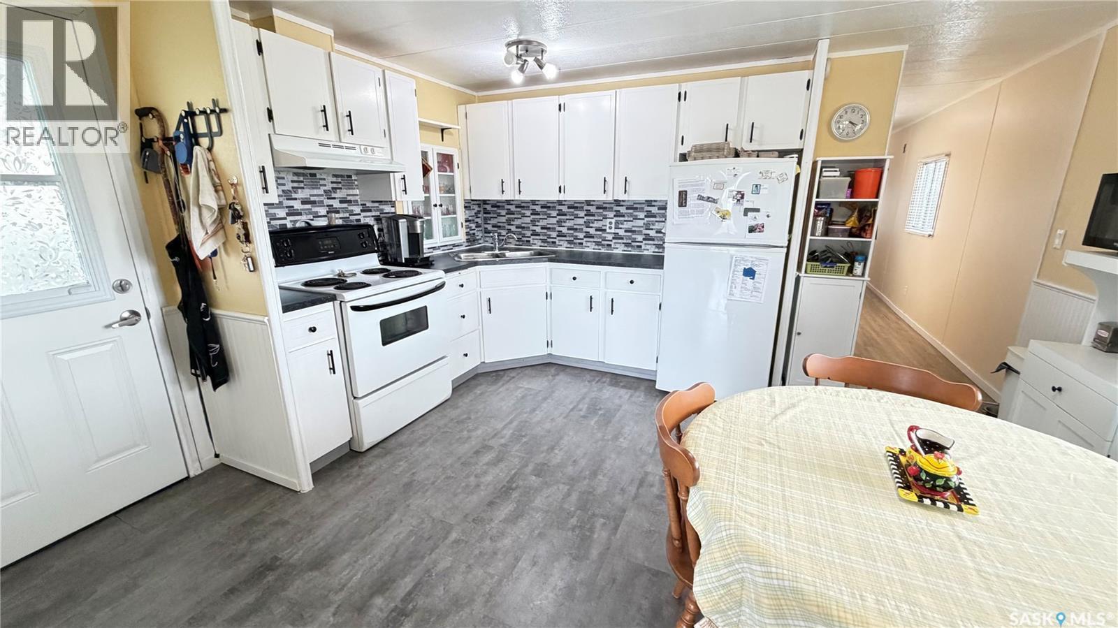 31 Cypress Mobile Home Park, Maple Creek, SK
