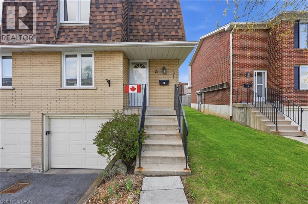 299 Limeridge Ridge W Unit# 21, Hamilton, ON - Outdoor With Exterior