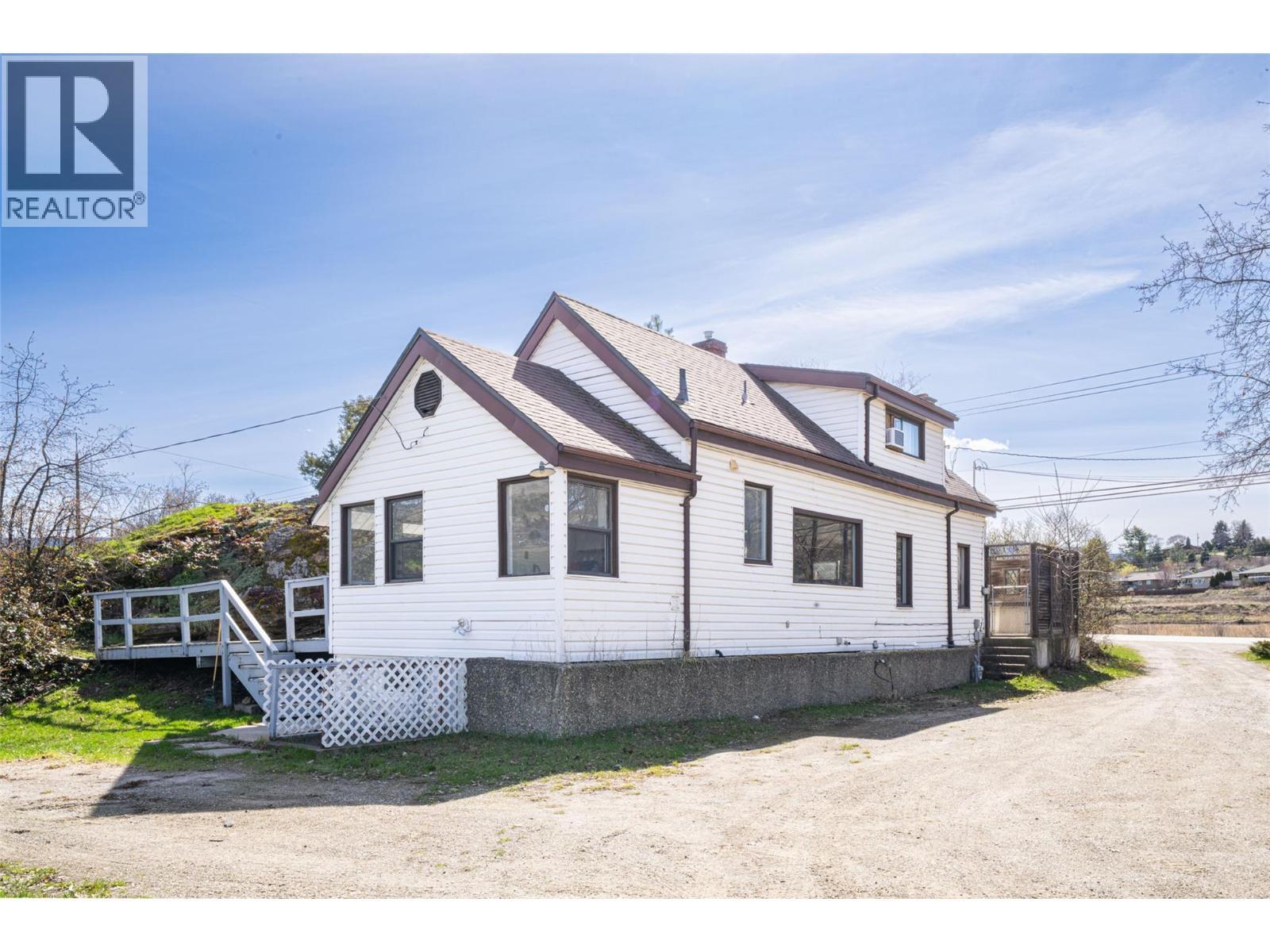 10091 6 Highway, Coldstream, BC