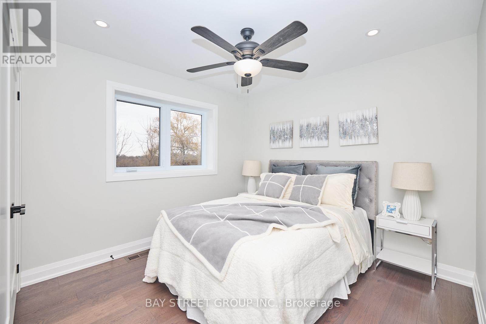 3873 Glenview Drive, Lincoln (Lincoln-Jordan/Vineland), ON - Indoor Photo Showing Bedroom