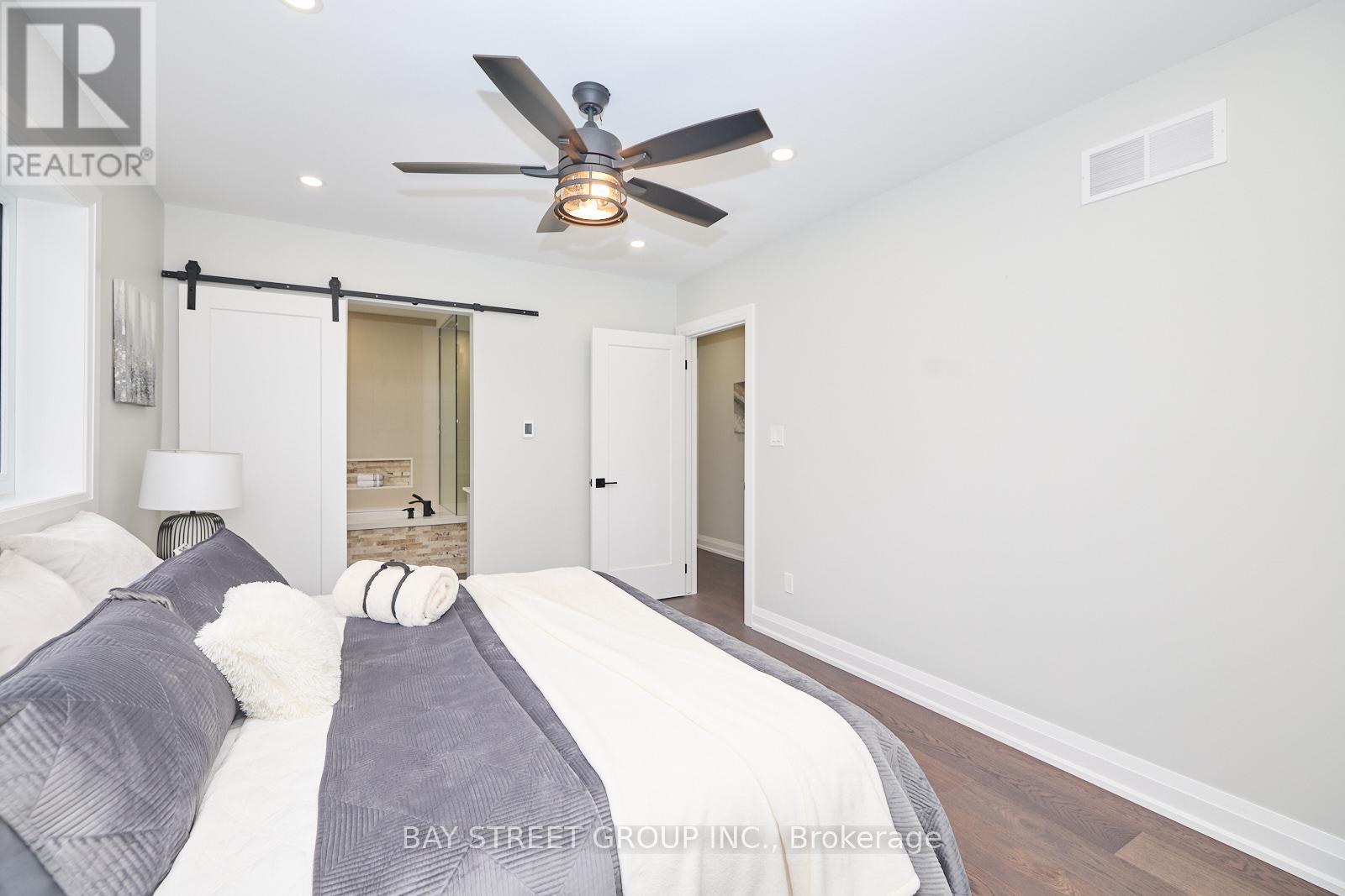 3873 Glenview Drive, Lincoln (Lincoln-Jordan/Vineland), ON - Indoor Photo Showing Bedroom