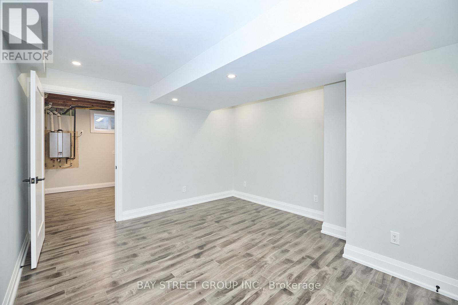 3873 Glenview Drive, Lincoln (Lincoln-Jordan/Vineland), ON - Indoor Photo Showing Other Room