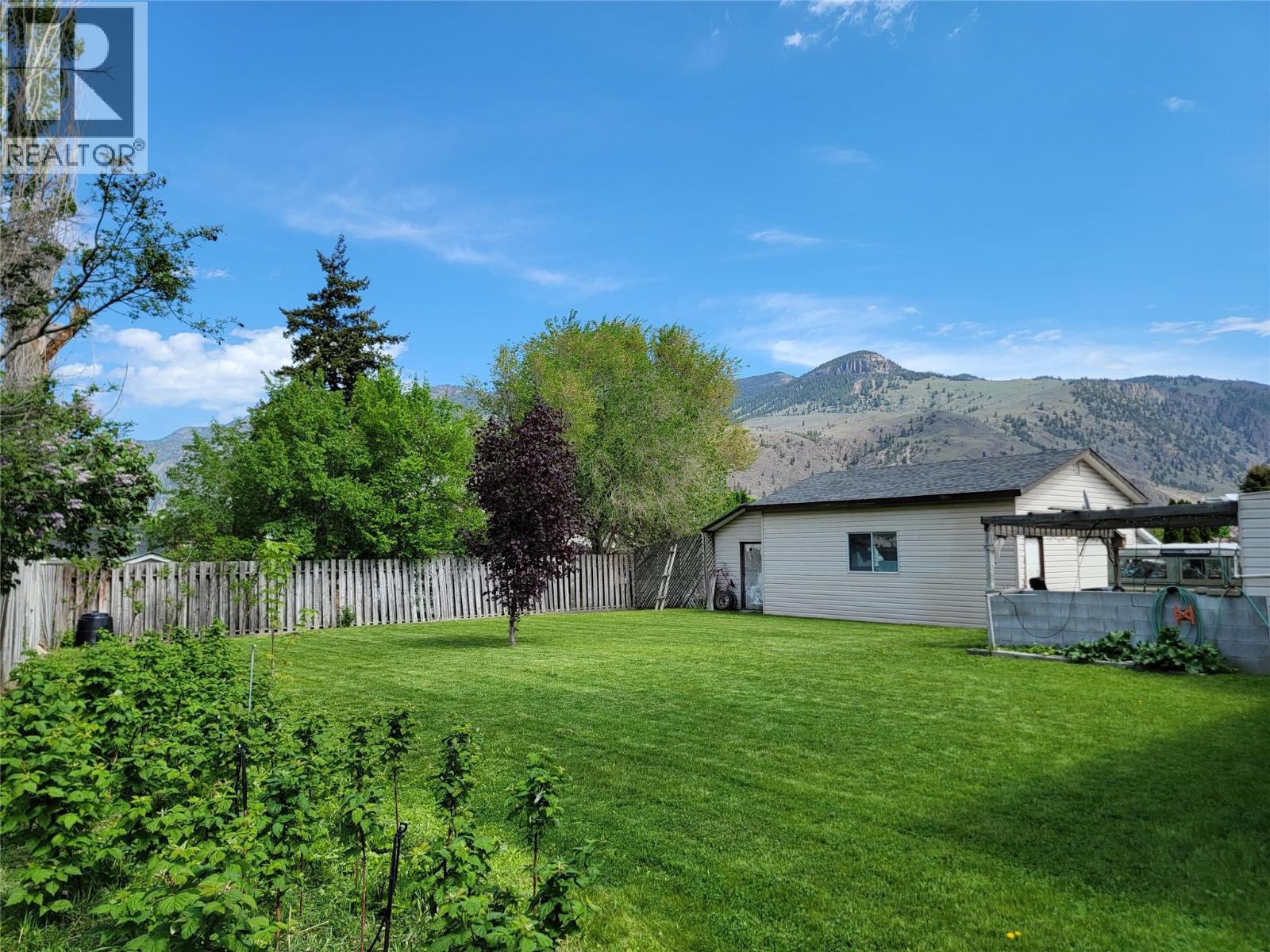 430 2Nd Avenue, Keremeos, BC - Outdoor