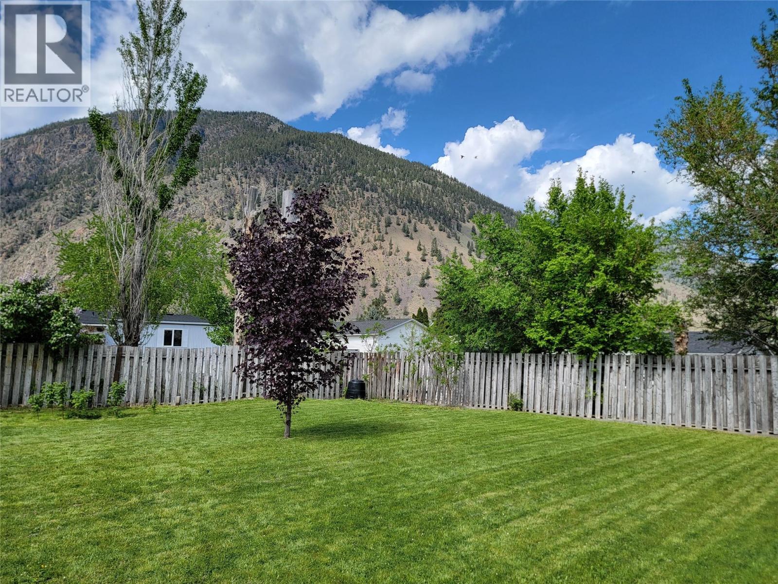 430 2Nd Avenue, Keremeos, BC - Outdoor