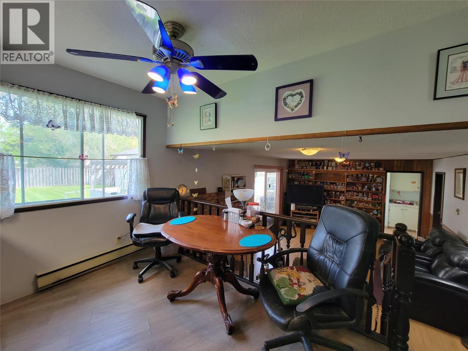 430 2Nd Avenue, Keremeos, BC - Indoor Photo Showing Office
