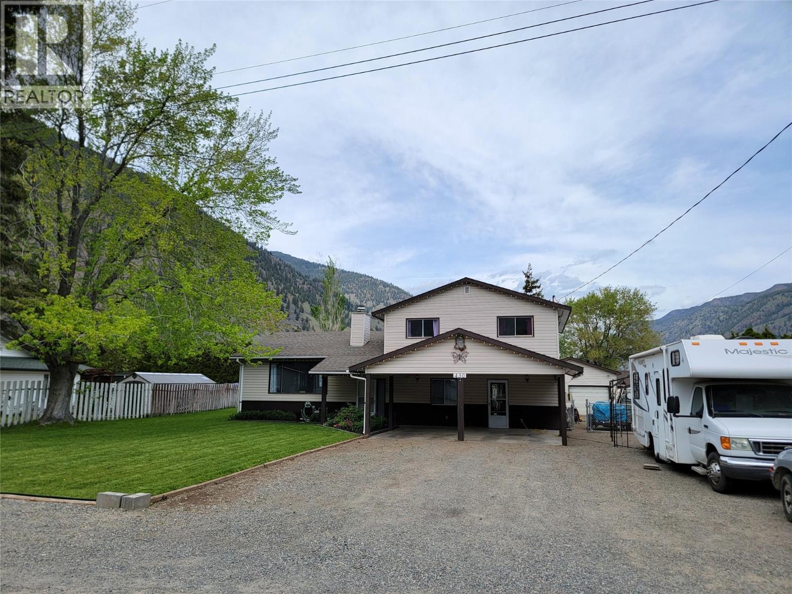 430 2Nd Avenue, Keremeos, BC - Outdoor